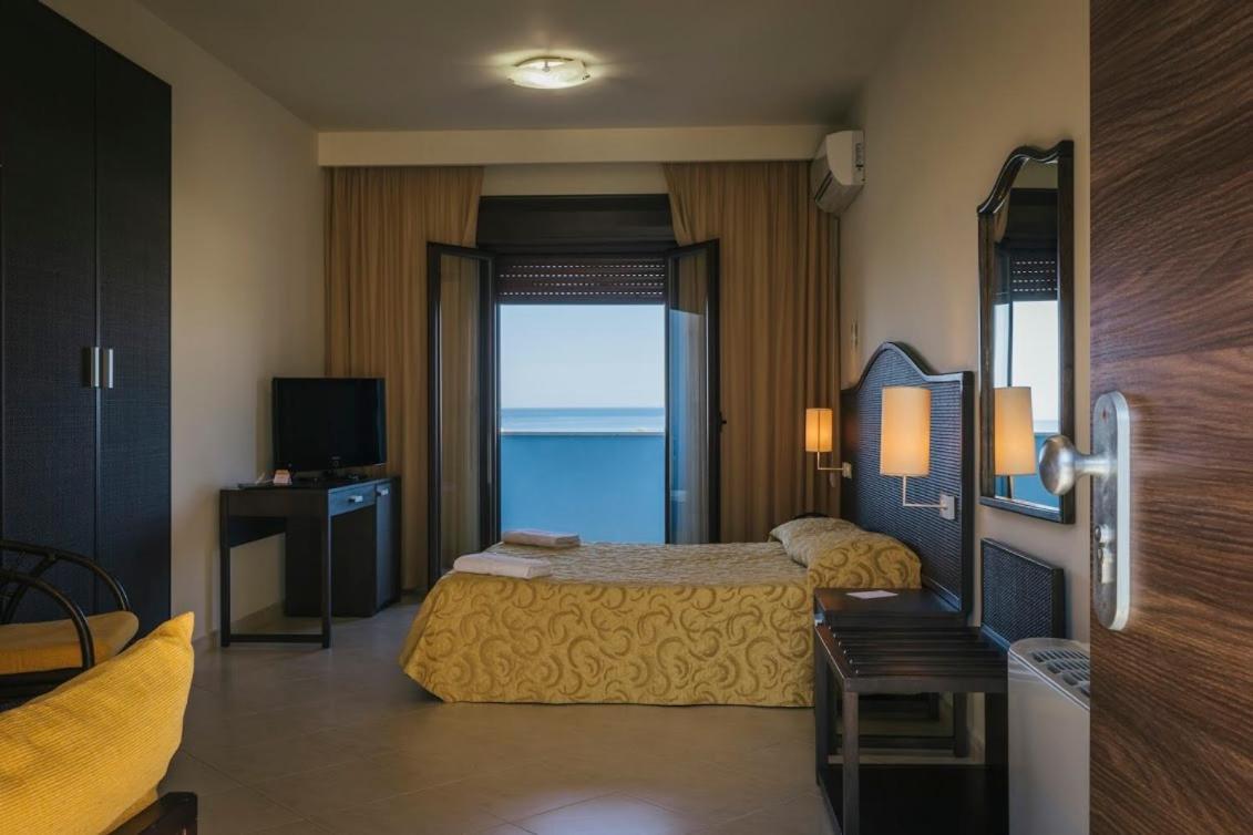Hotel Costa Azul 발레스트라테 외부 사진